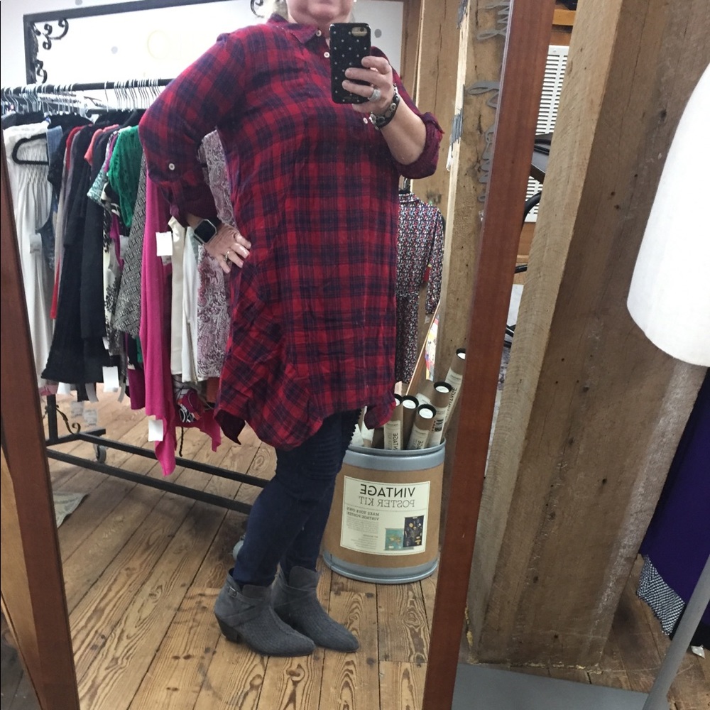 Red/Navy Plaid asymmetrical tunic